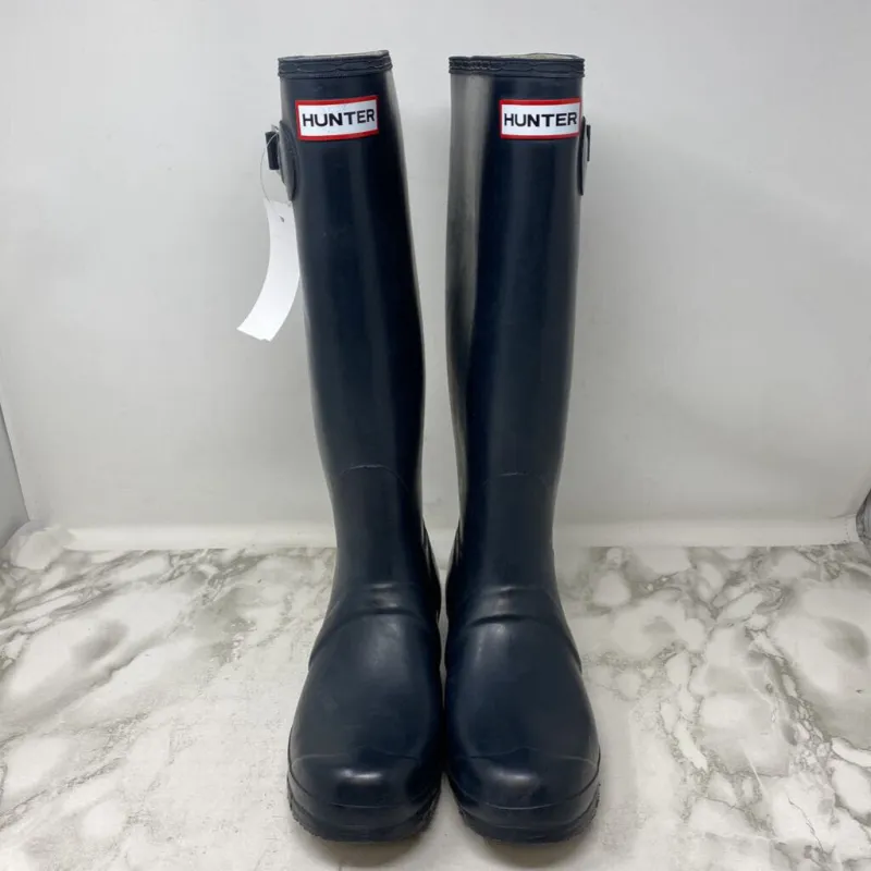 HUNTER WOMEN'S RAIN BOOTS navy 7 sold by The Comeback
