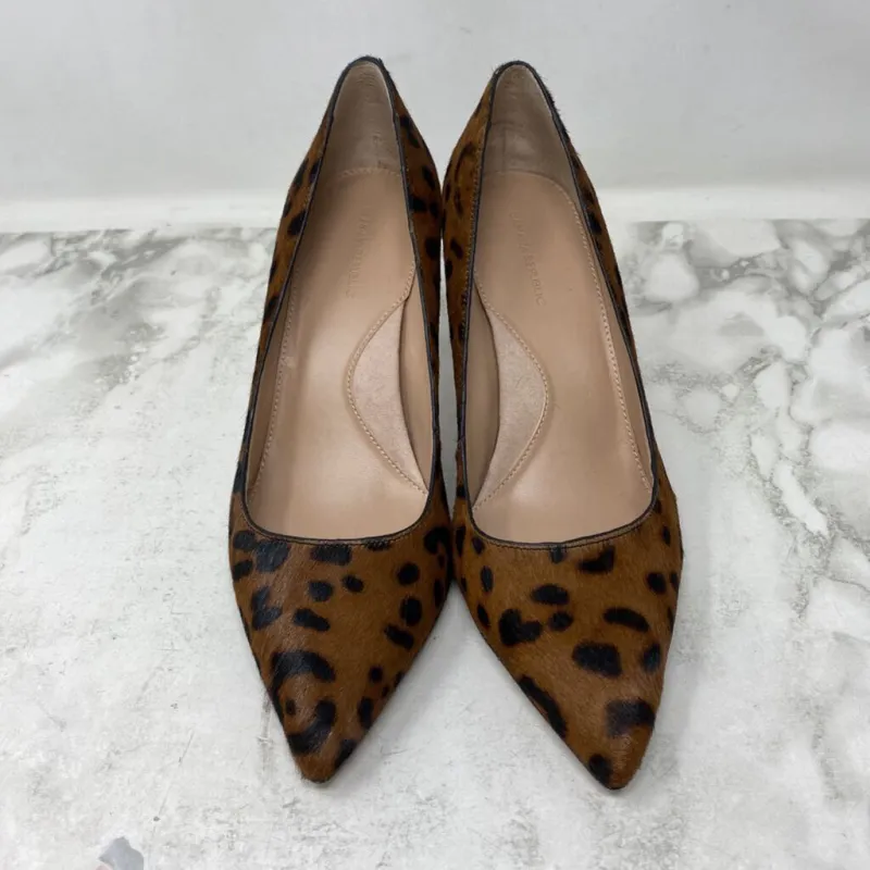 Banana Republic WOMEN'S FOOTWEAR animal print 8.5 sold by The Comeback