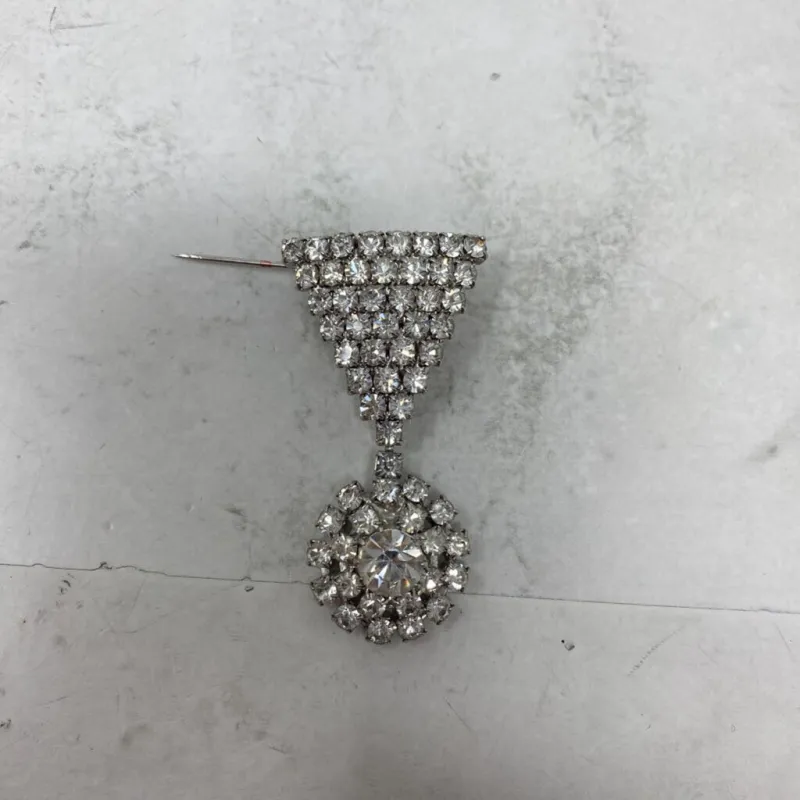 WOMEN'S BROOCH clear silver made by The Comeback