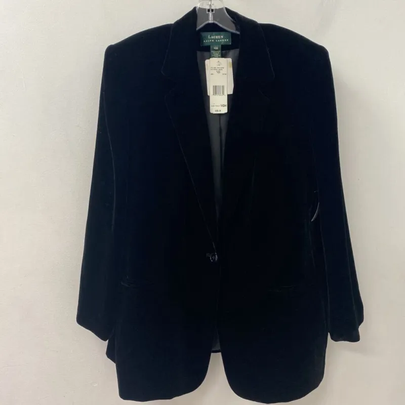 WOMEN'S PLUS TOP black 16W sold by The Comeback