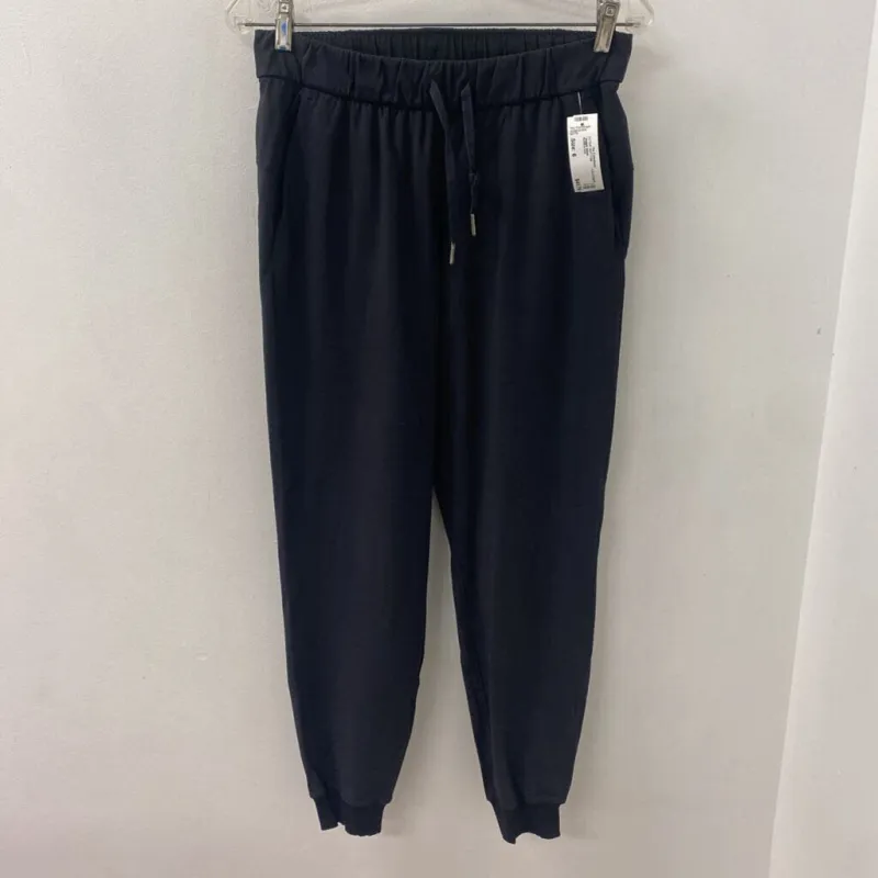 LULULEMON WOMEN'S ACTIVE BOTTOM black 6 sold by The Comeback