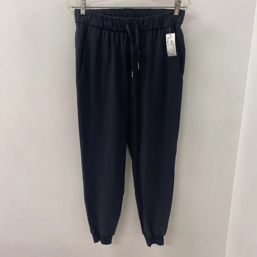 LULULEMON WOMEN'S ACTIVE BOTTOM black 6 sold by The Comeback