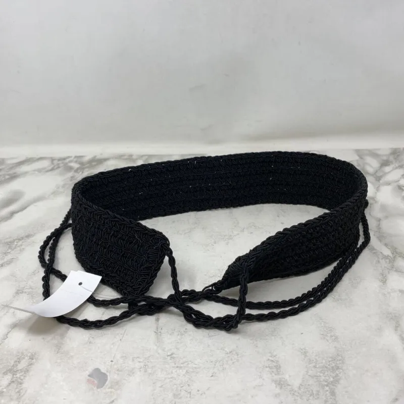 GAP WOMEN'S BELT black S/M sold by The Comeback
