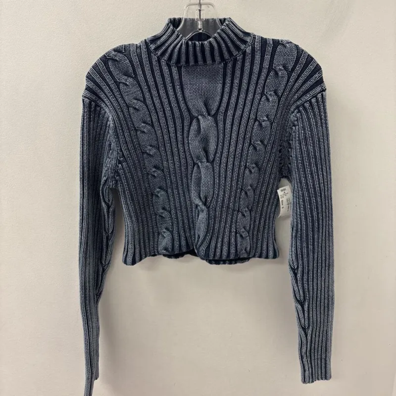 WOMEN'S SWEATER blue S sold by The Comeback