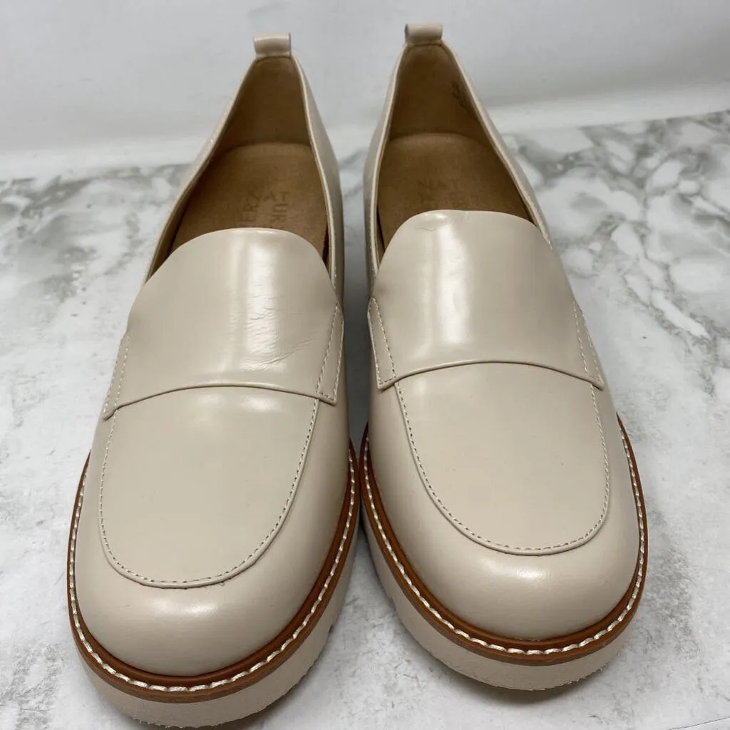 NATURALIZER WOMEN'S FLATS cream 39W sold by The Comeback