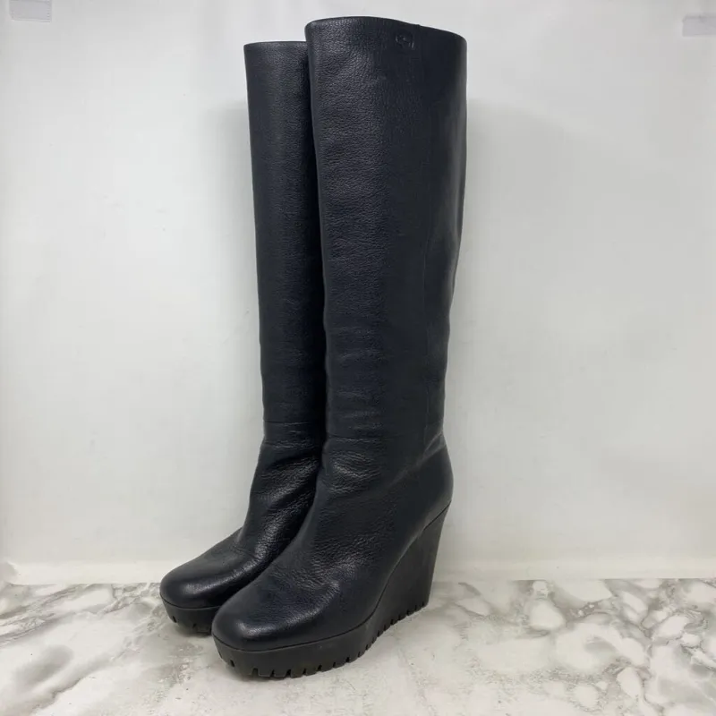 GUCCI WOMEN'S FOOTWEAR black 36 sold by The Comeback