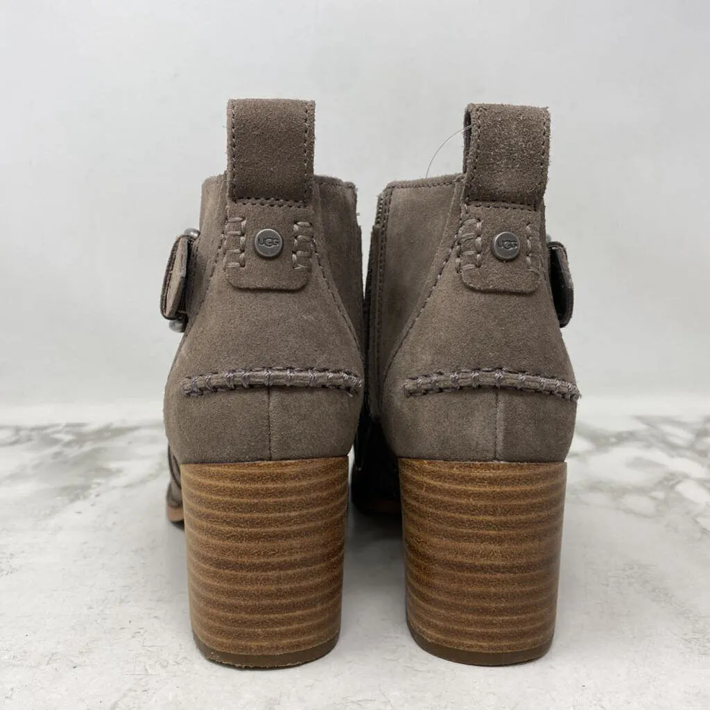 UGG WOMEN'S BOOTS faun 7 sold by The Comeback product image thumbnail 4