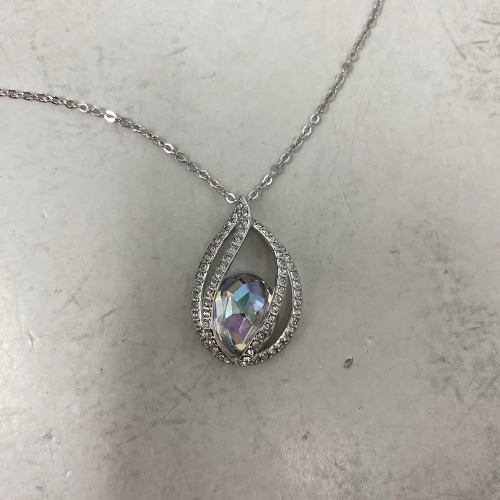 SWAROVSKI WOMEN'S NECKLACE silver sold by The Comeback product image thumbnail 4