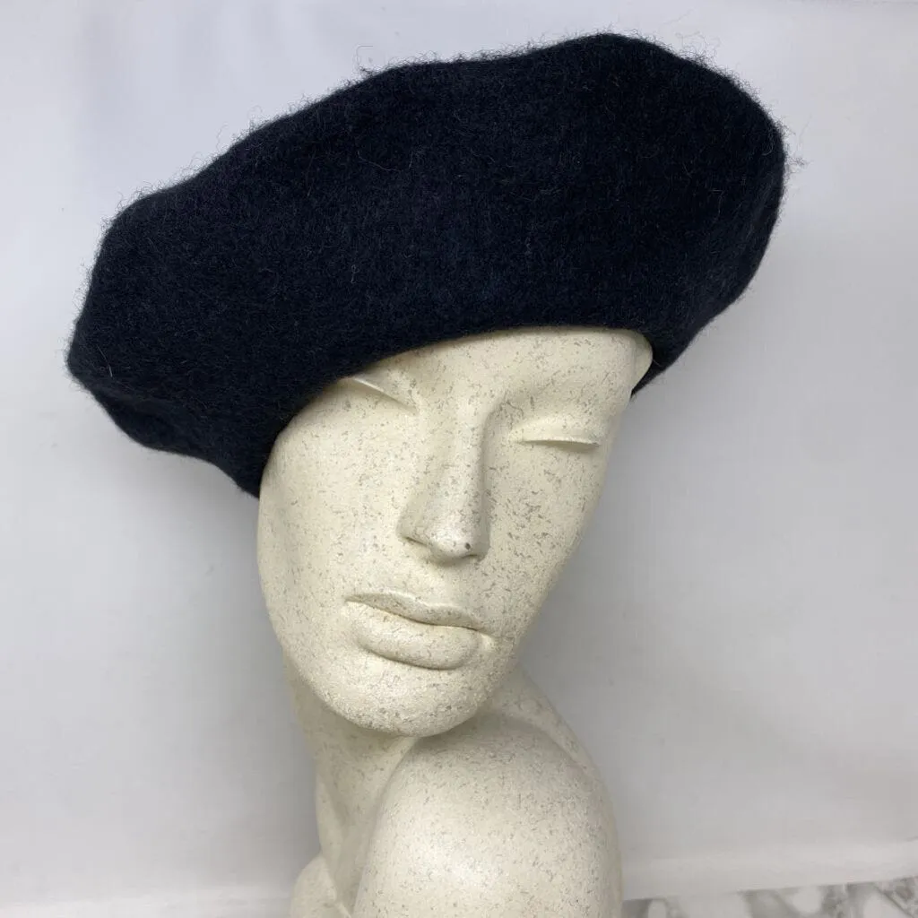 ZARA WOMEN'S HAT black sold by The Comeback product image thumbnail 2