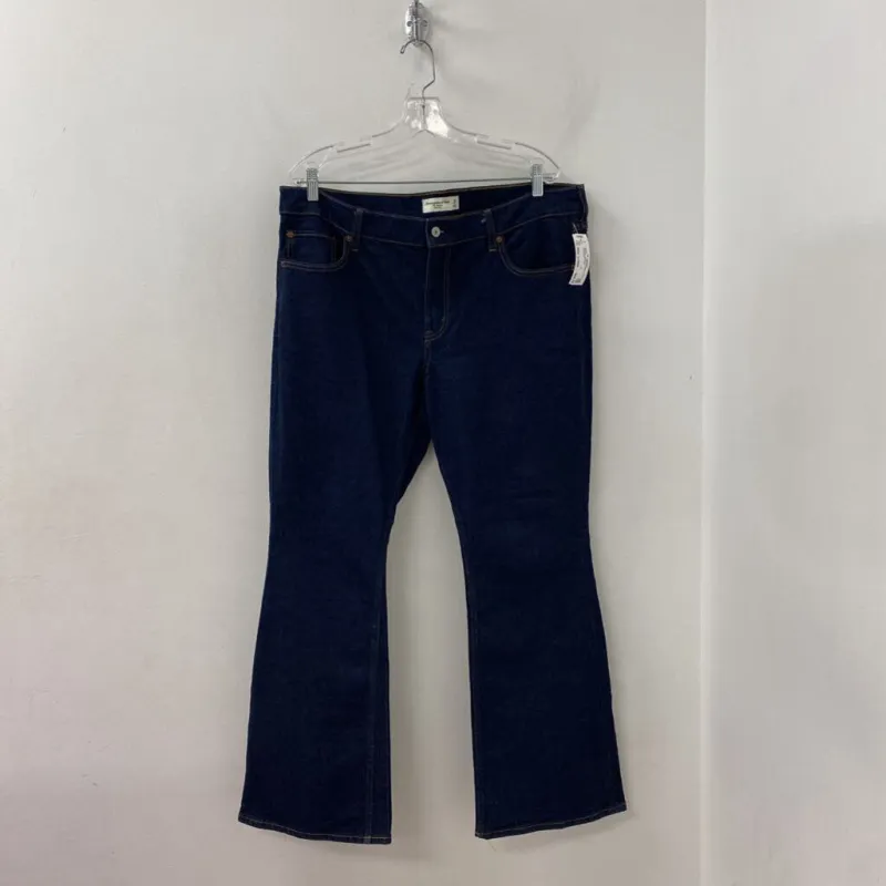 ABERCROMBIE & FITCH WOMEN'S JEANS dark blue L/33S made by Abercrombie & Fitch