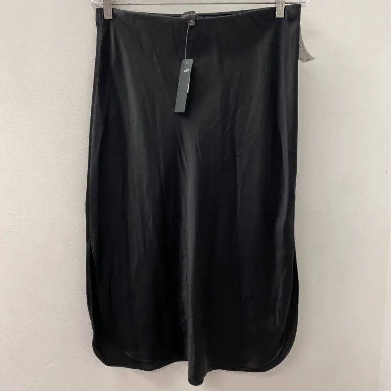 Banana Republic WOMEN'S SKIRT black M sold by The Comeback