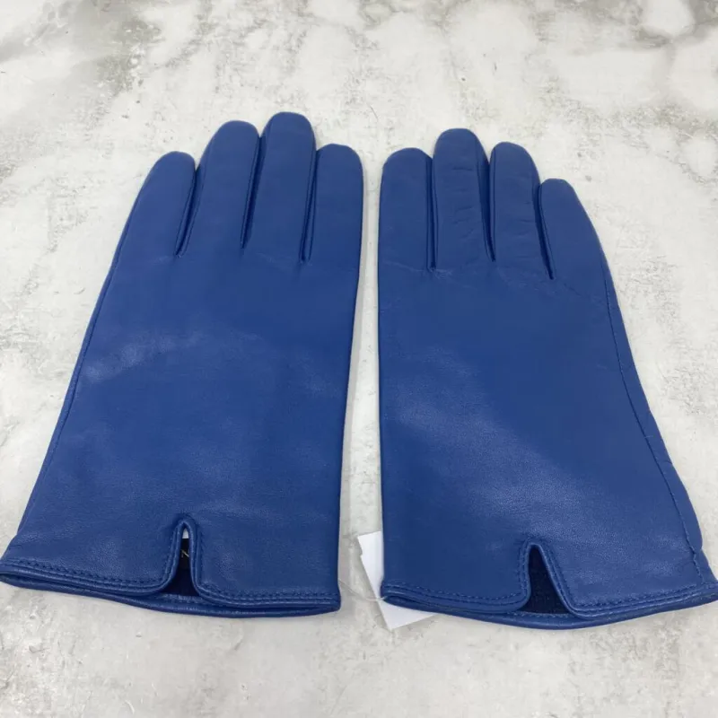 Banana Republic WOMEN'S GLOVES/MITTS light blue sold by The Comeback