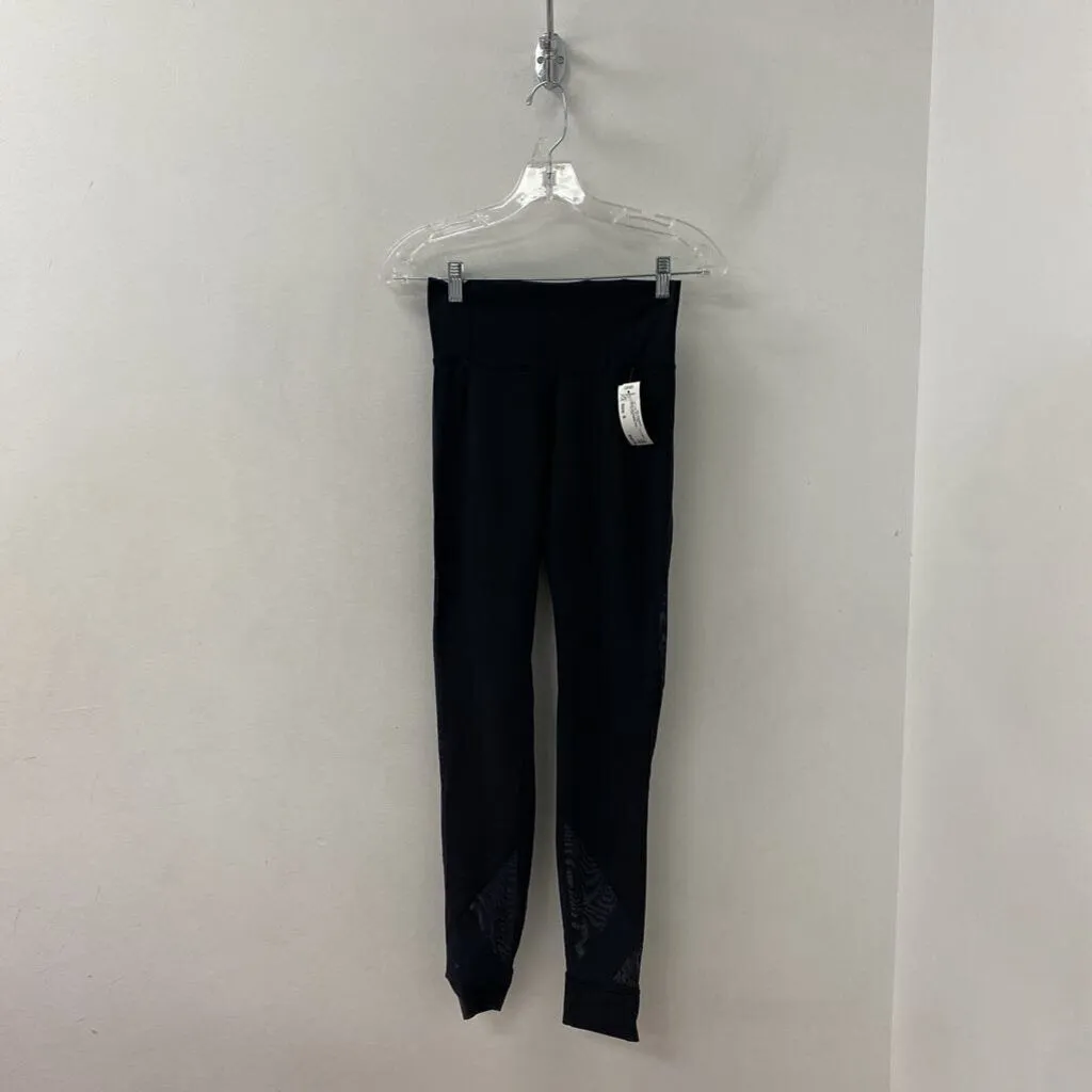 LULULEMON WOMEN'S ACTIVE BOTTOM black 6 sold by The Comeback