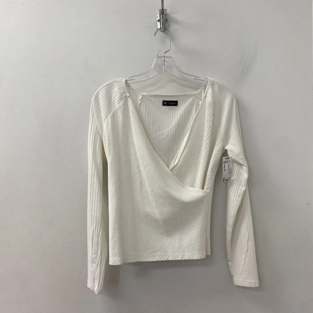 GAP WOMEN'S TOP white M sold by The Comeback