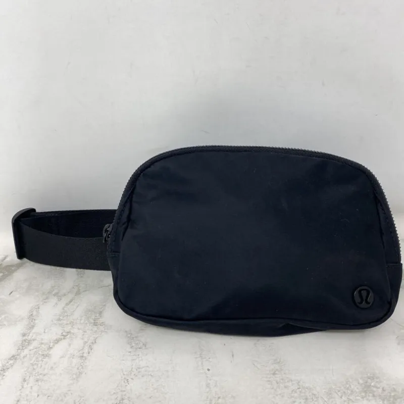 LULULEMON WOMEN'S BAG black made by Lululemon