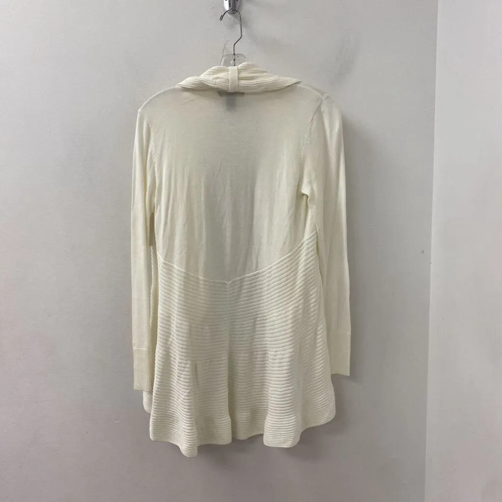 White House Black Market WOMEN'S CARDIGAN ivory M sold by The Comeback product image thumbnail 2