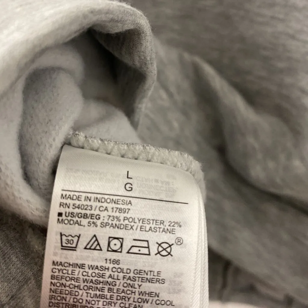 GAP WOMEN'S TOP grey heather L sold by The Comeback product image thumbnail 3
