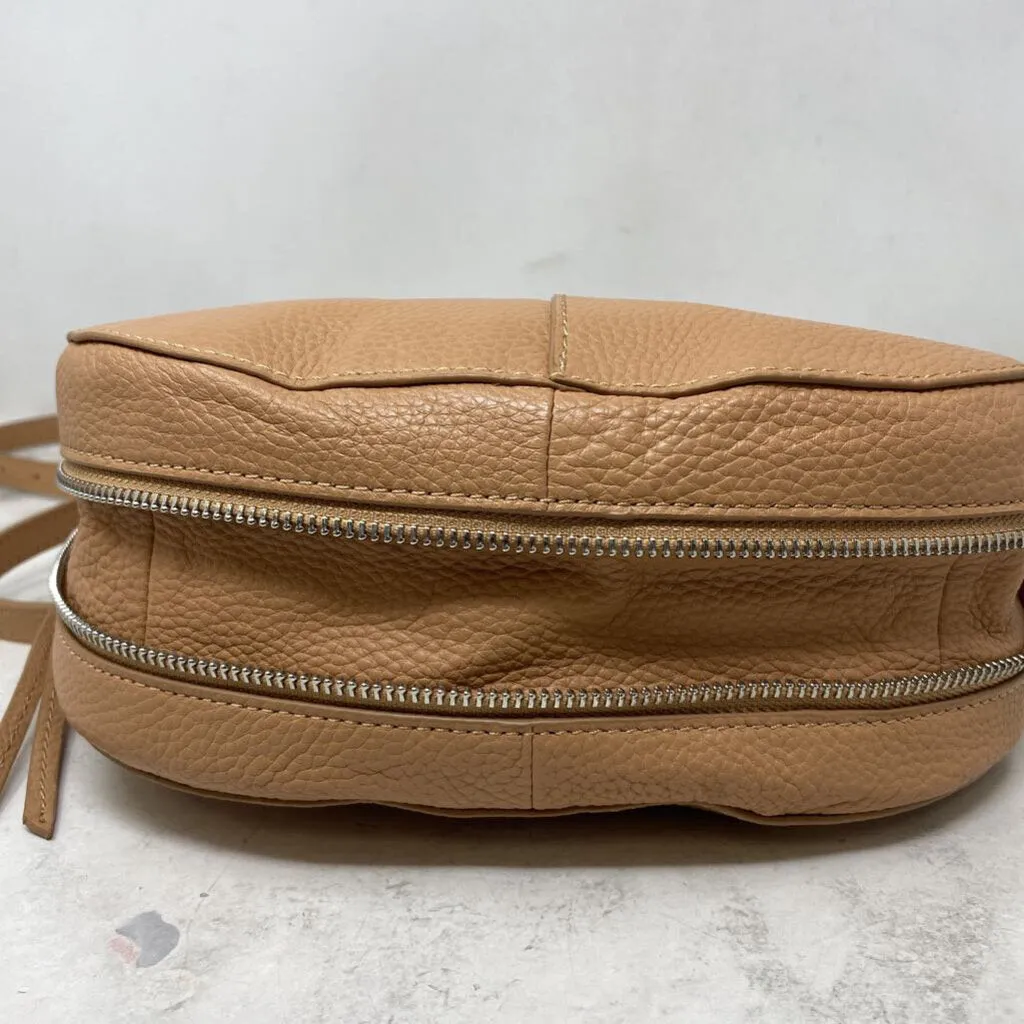 VINCE CAMUTO WOMEN'S BAG beige sold by The Comeback product image thumbnail 5