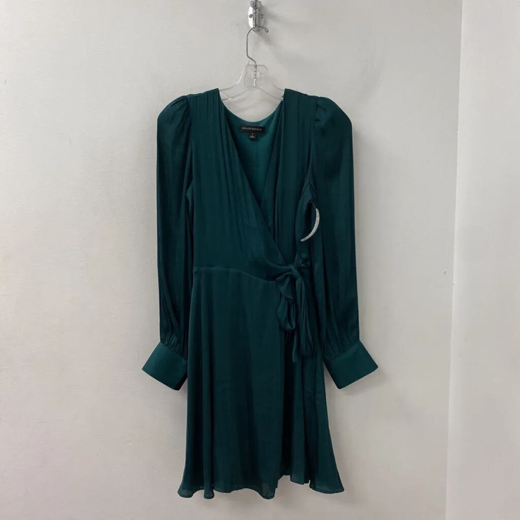 Banana Republic WOMEN'S DRESS green 2 sold by The Comeback