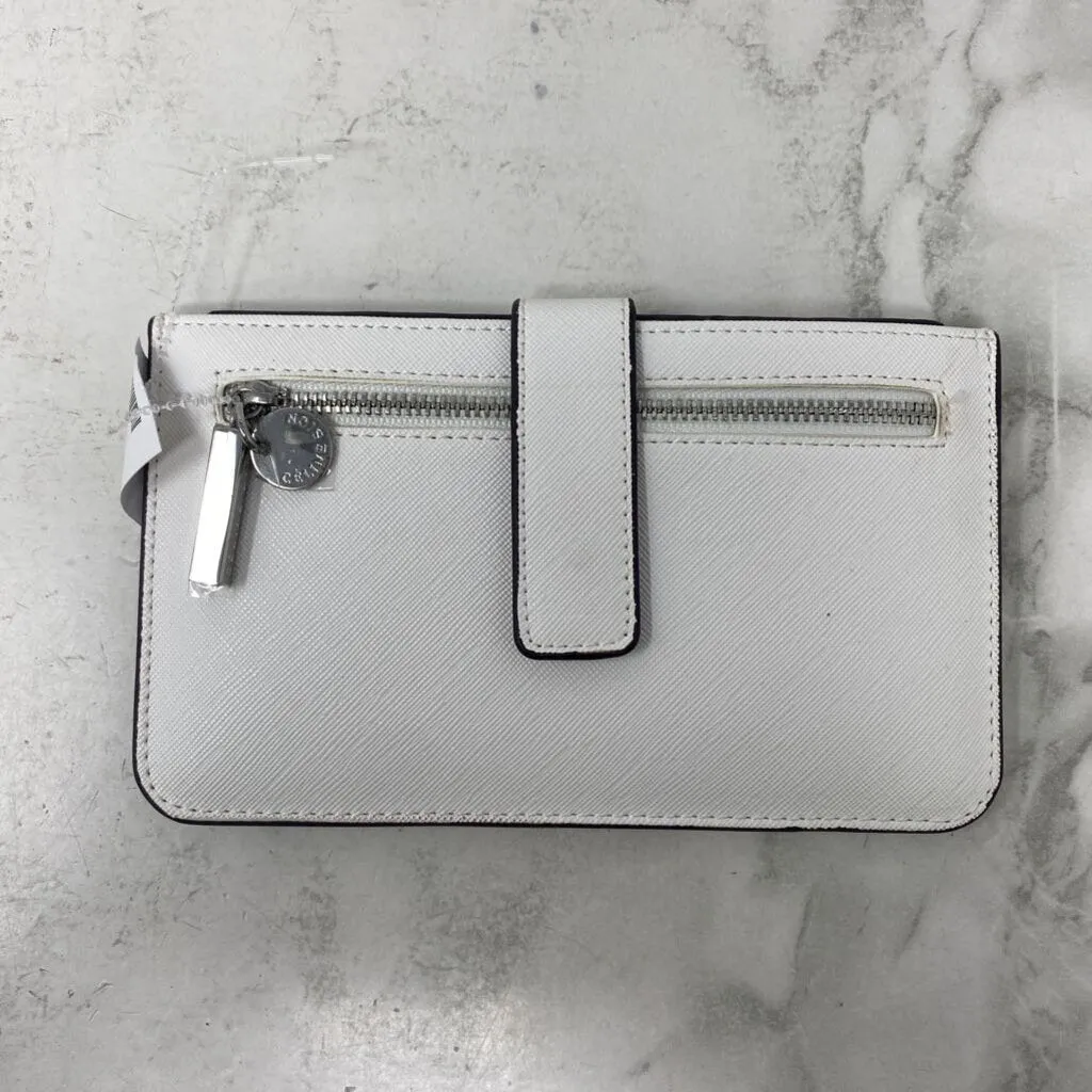 CELINE DION WOMEN'S WALLET/WRISTLET white silver sold by The Comeback product image thumbnail 2