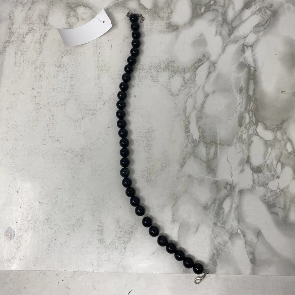 WOMEN'S NECKLACE black sold by The Comeback product image thumbnail 4