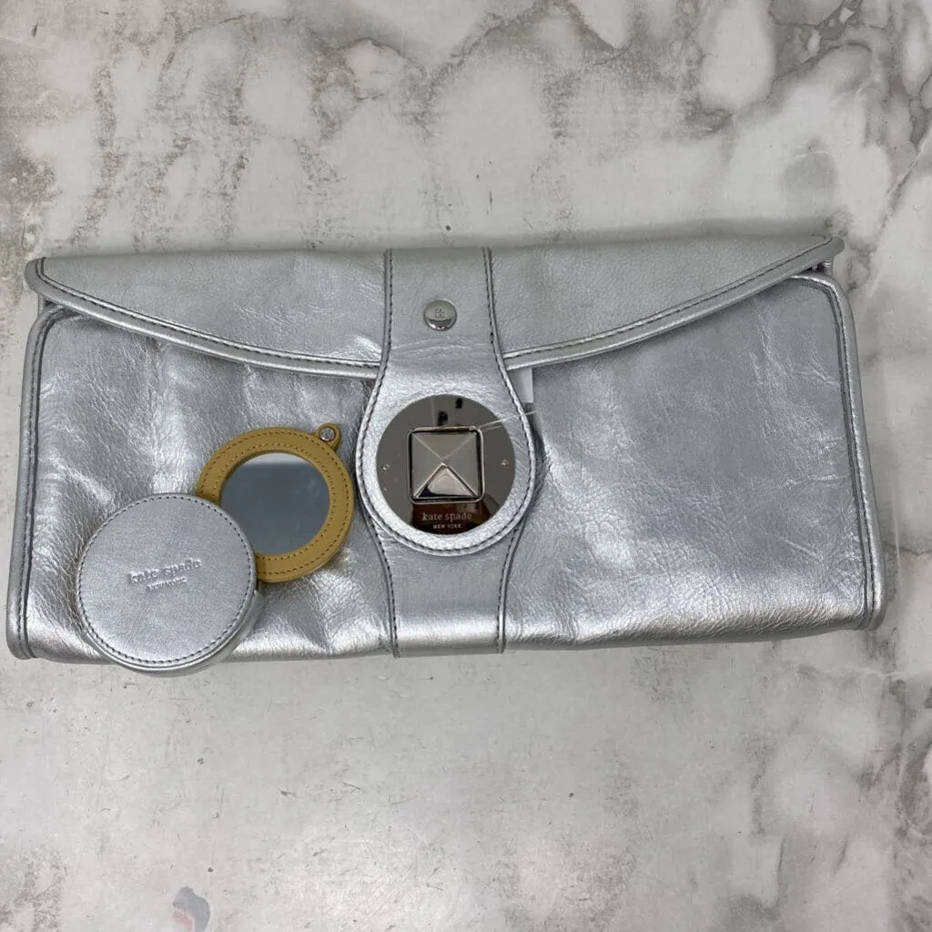 KATE SPADE WOMEN'S BAG silver sold by The Comeback product image thumbnail 2