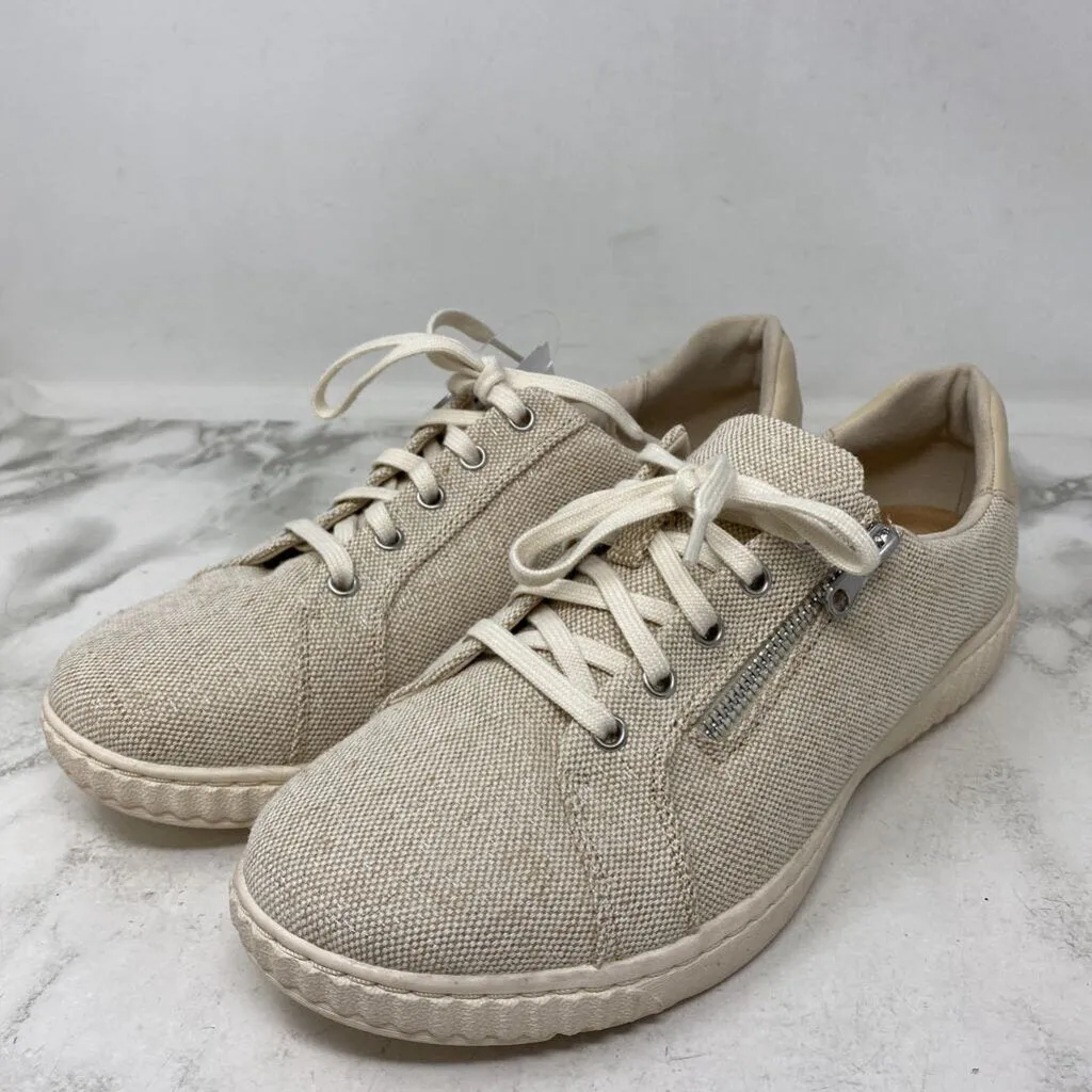 CLARKS WOMEN'S SNEAKERS beige 10W sold by The Comeback