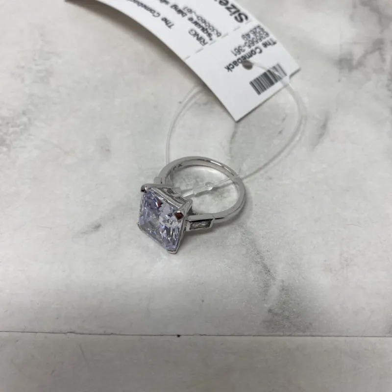 WOMEN'S RING silver clear 7 made by The Comeback