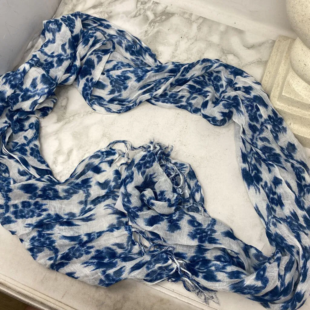 GAP WOMEN'S SCARF/SHAWL white blue sold by The Comeback product image thumbnail 3