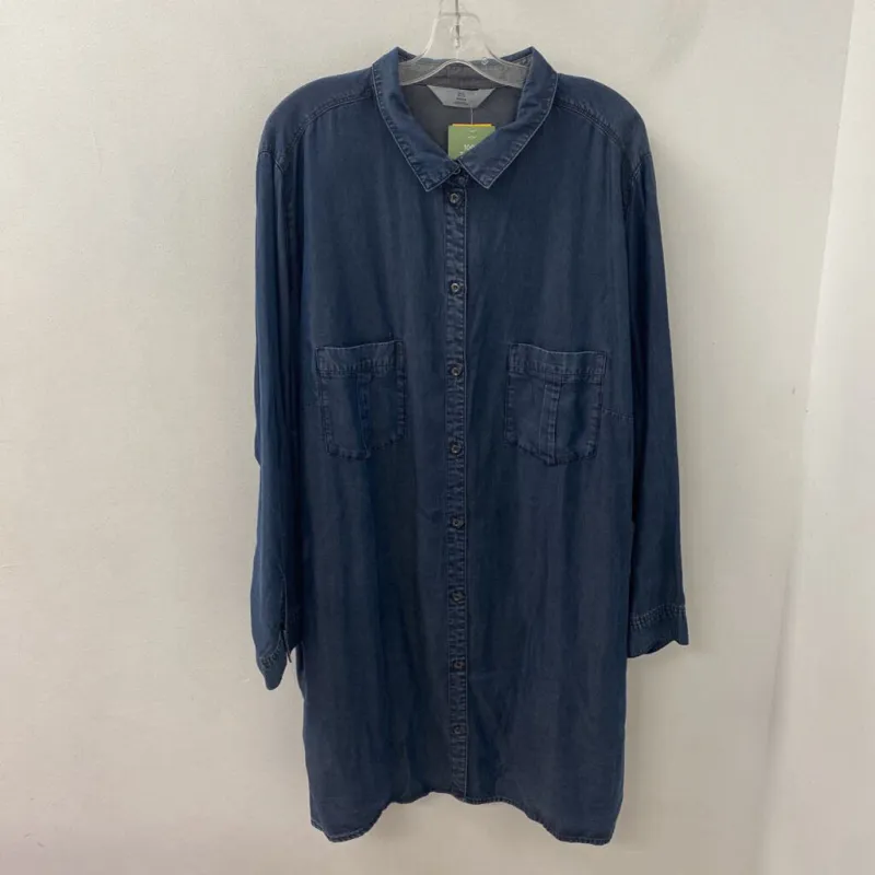 H&M WOMEN'S PLUS TOP blue 4X made by H&M