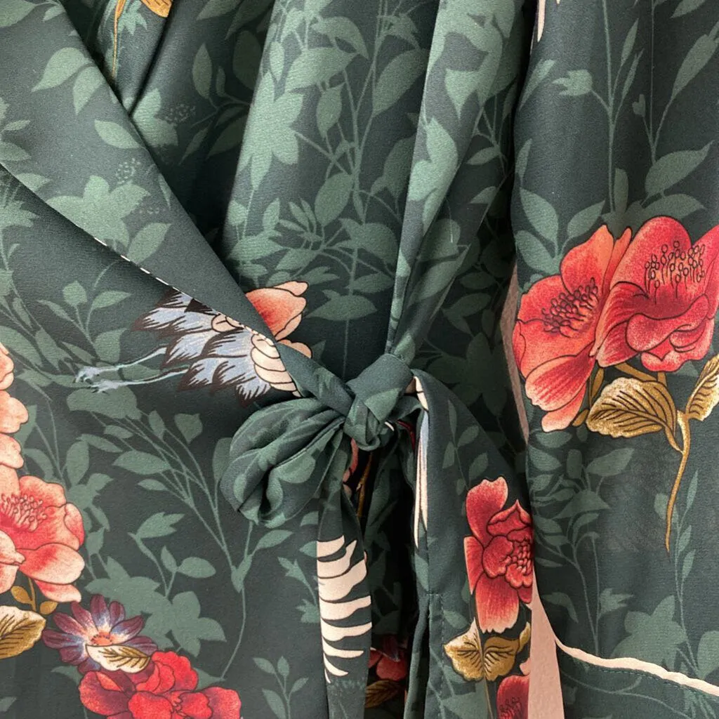 ZARA WOMEN'S BLOUSE/SHIRT green bird & floral print L sold by The Comeback product image thumbnail 2