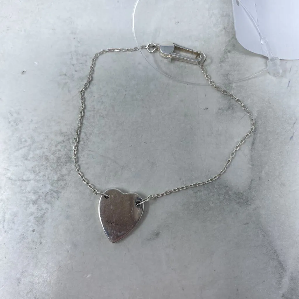 GUCCI WOMEN'S BRACELET silver sold by The Comeback product image thumbnail 2