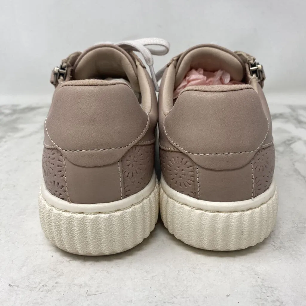 CLARKS WOMEN'S SNEAKERS beige 7.5 sold by The Comeback product image thumbnail 4
