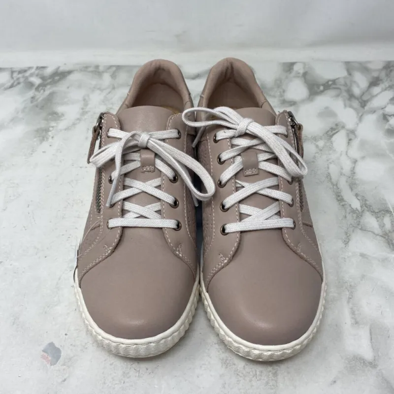 CLARKS WOMEN'S SNEAKERS beige 7.5 made by Clarks