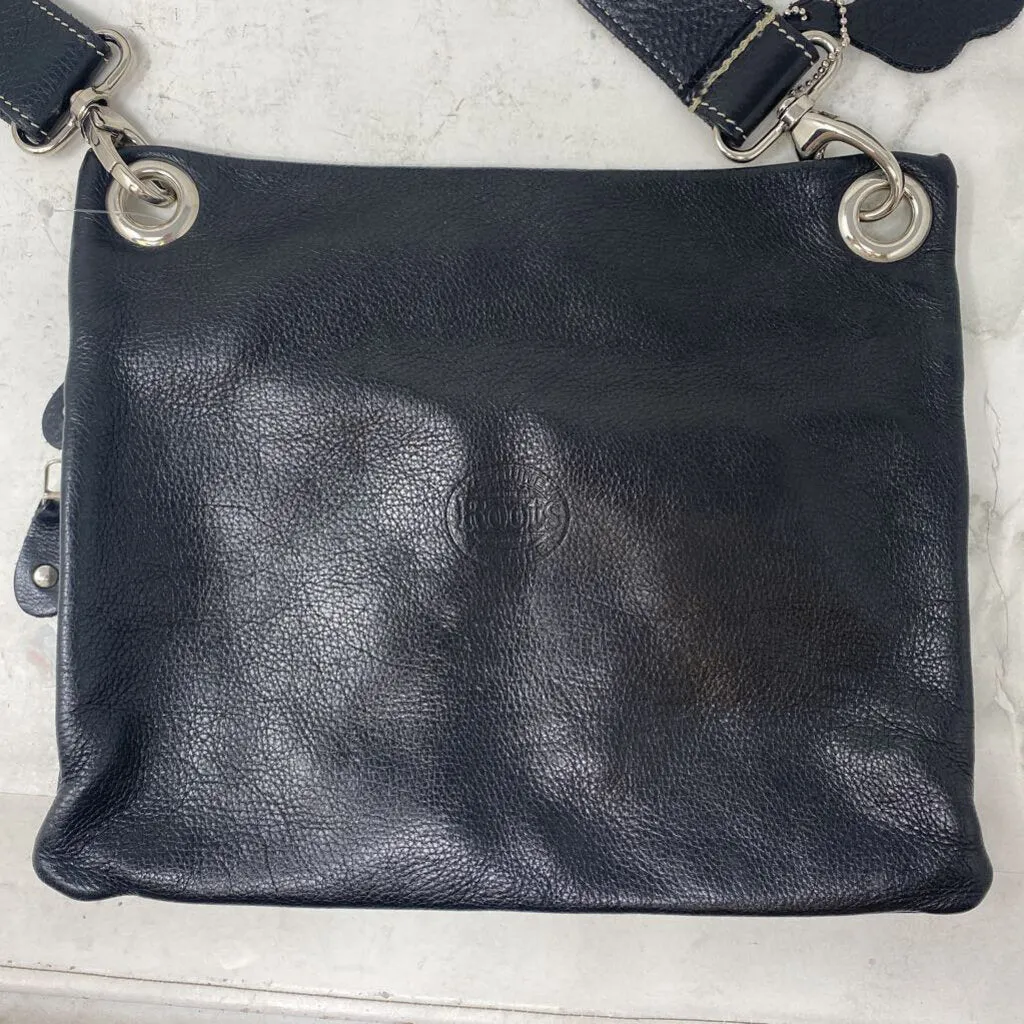 ROOTS WOMEN'S BAG black sold by The Comeback product image thumbnail 3