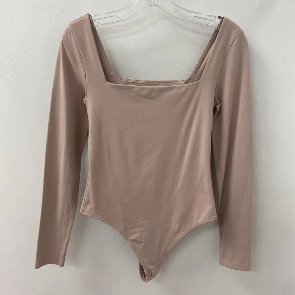 BABATON WOMEN'S TOP rose M sold by The Comeback