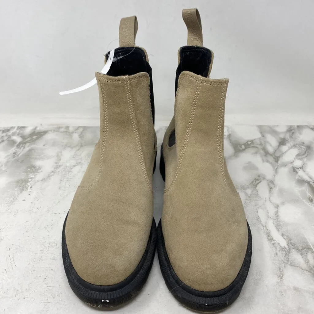 DR. MARTENS WOMEN'S BOOTS beige 7/38 sold by The Comeback