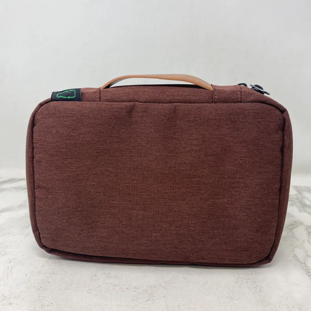 PKG WOMEN'S BAG trust sold by The Comeback product image thumbnail 3