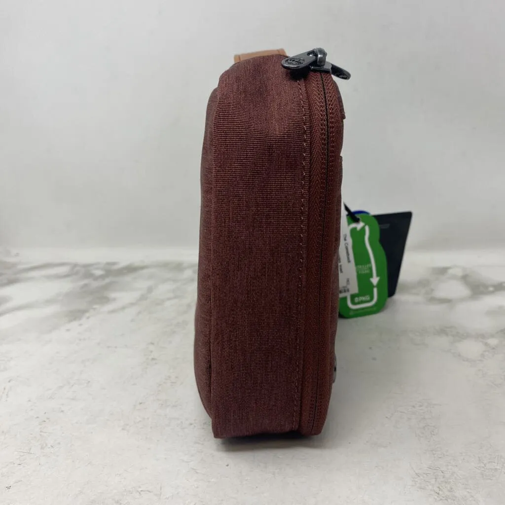 PKG WOMEN'S BAG trust sold by The Comeback product image thumbnail 4