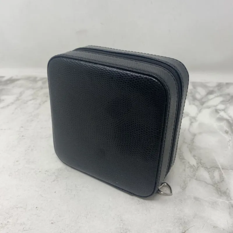 WOMEN'S ACCESSORIES black made by The Comeback