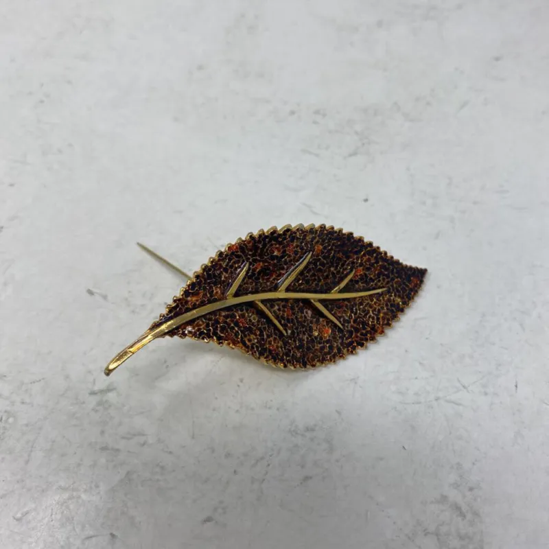 WOMEN'S BROOCH gold orange made by The Comeback