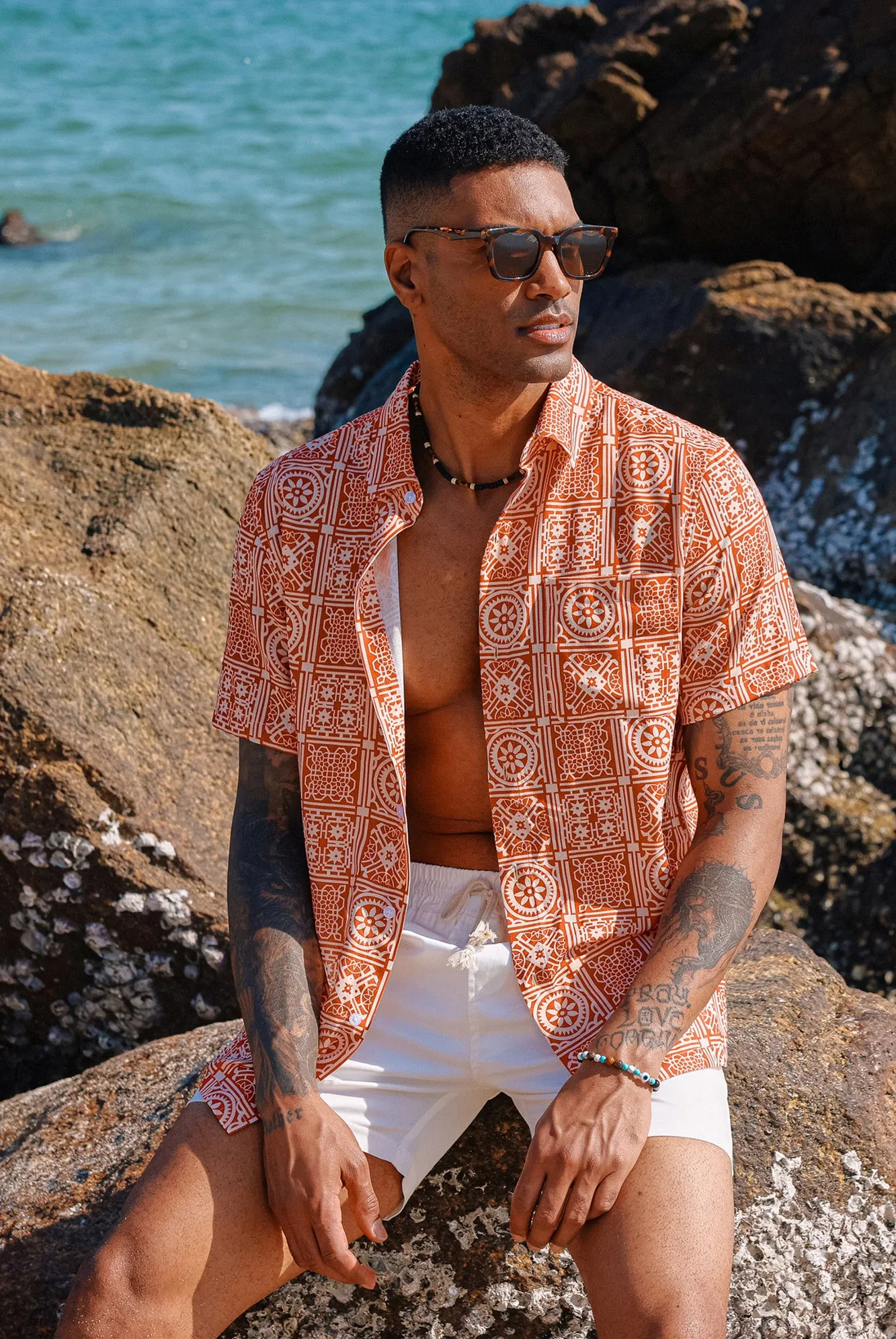 Men Basic Shirt Casual Short Sleeve Classic Collar Button-up Hawaiian Shirts sold by Paul Jones