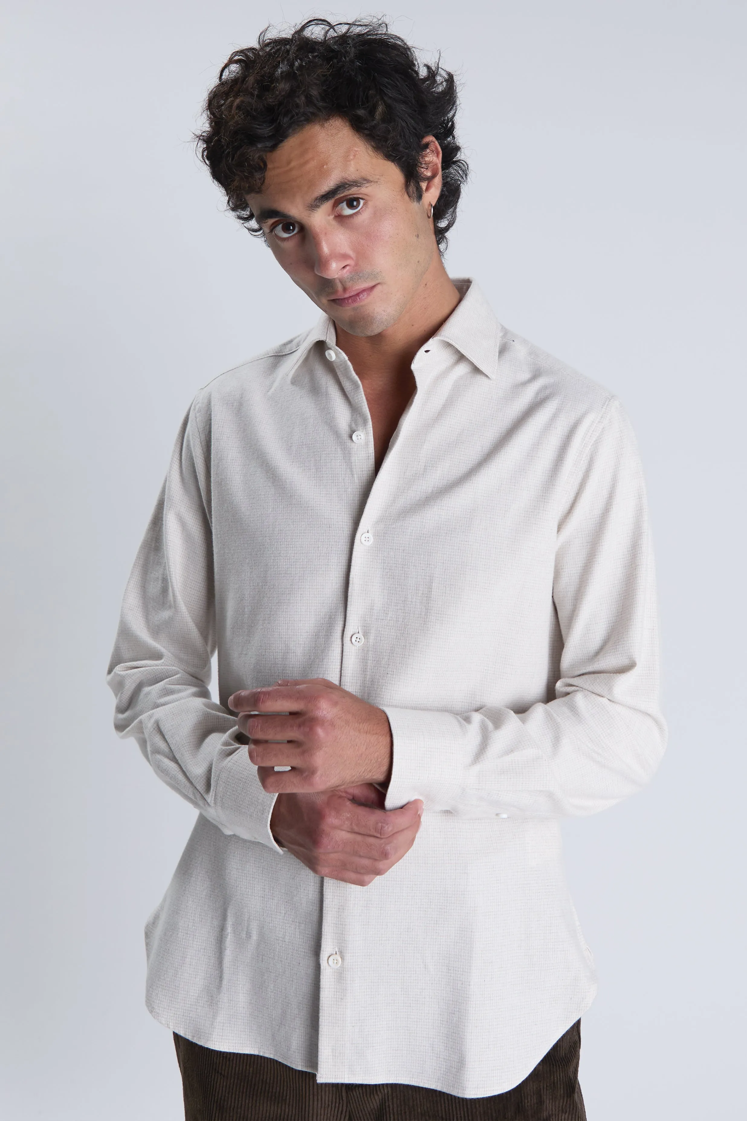 Chemise Volpaia beige sold by bonnegueule