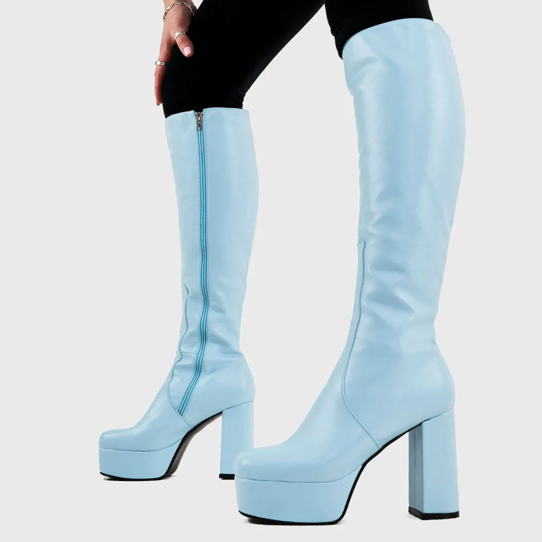 Whatta Showdown Platform Knee High Boots sold by Lamoda product image thumbnail 4