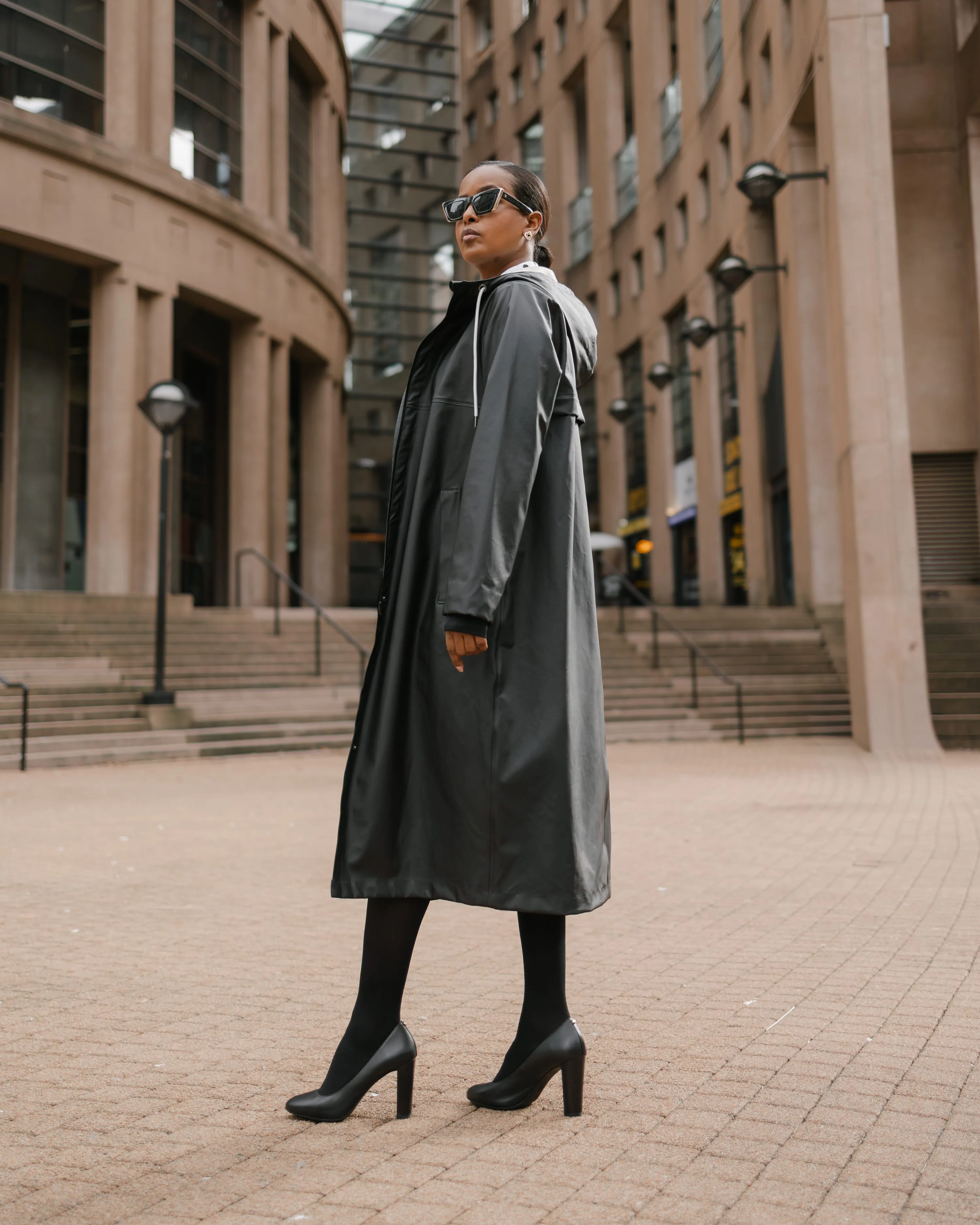 The petite - Black Beauty sold by Mernini product image thumbnail 5