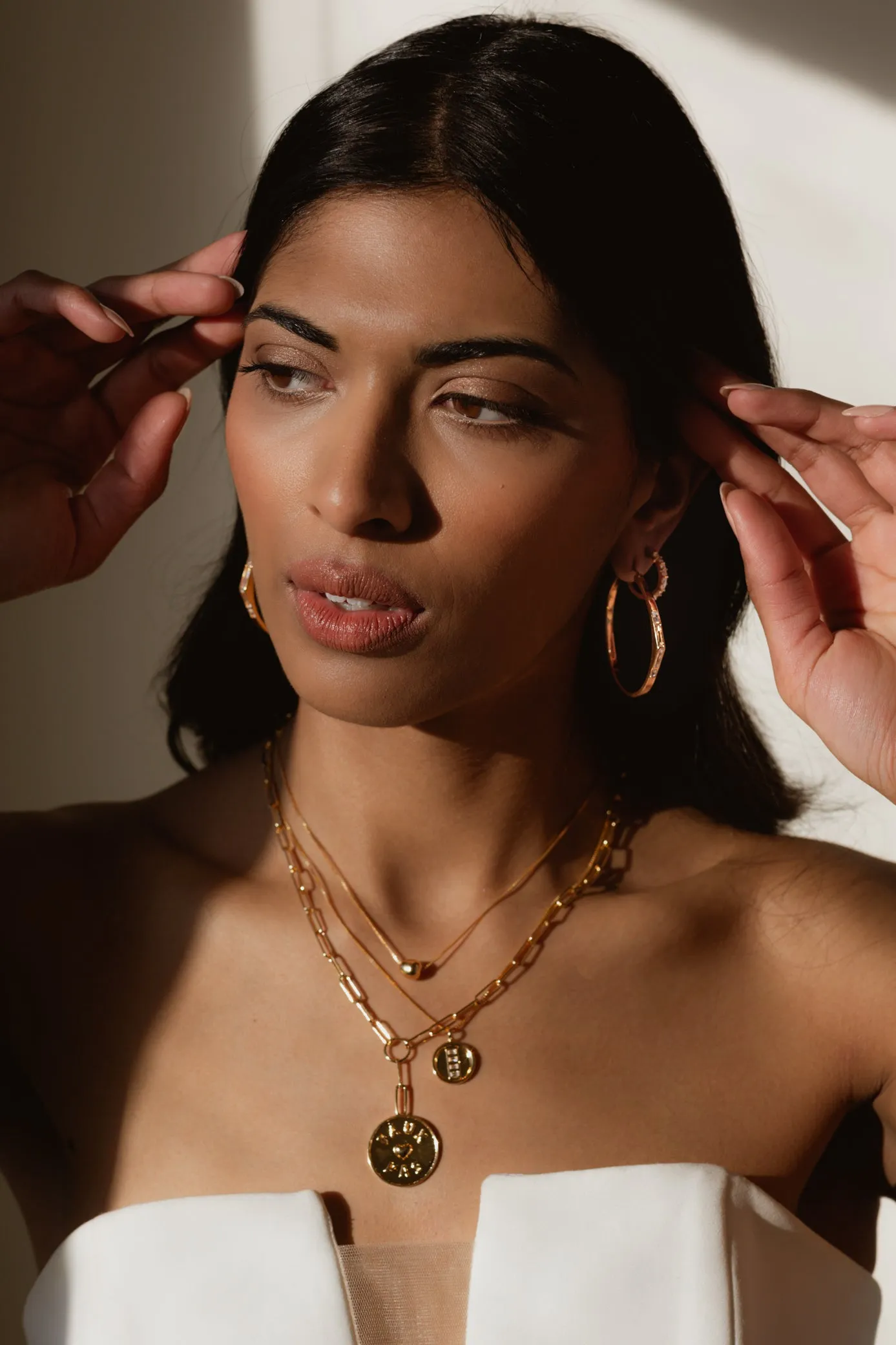 SAMPLE Faux Pas Necklace Gold sold by Sarah Mulder Jewelry product image thumbnail 2