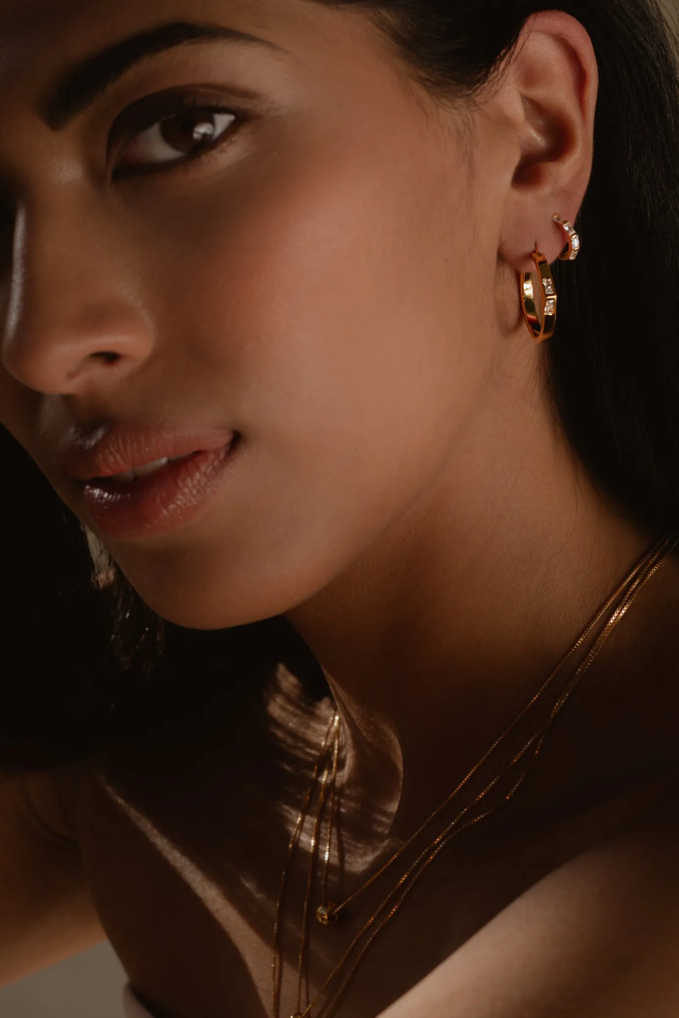 SAMPLE DL Small Hoops Rhodium sold by Sarah Mulder Jewelry product image thumbnail 4