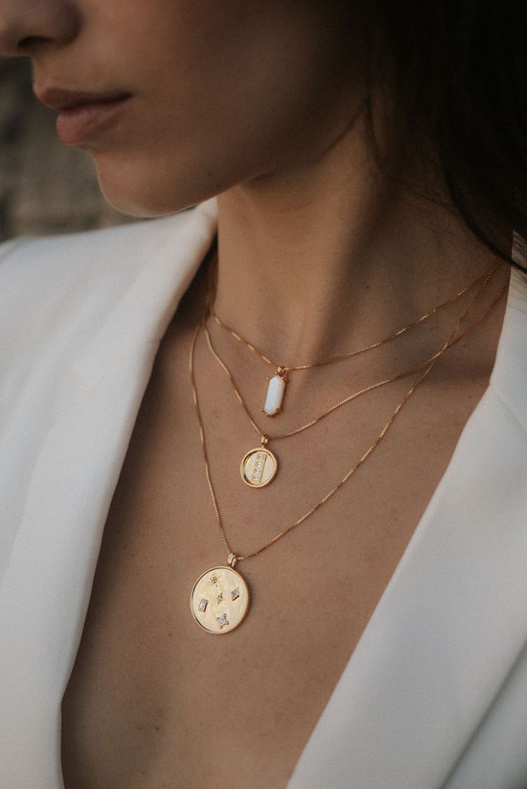 SAMPLE Helen Necklace Gold sold by Sarah Mulder Jewelry product image thumbnail 4