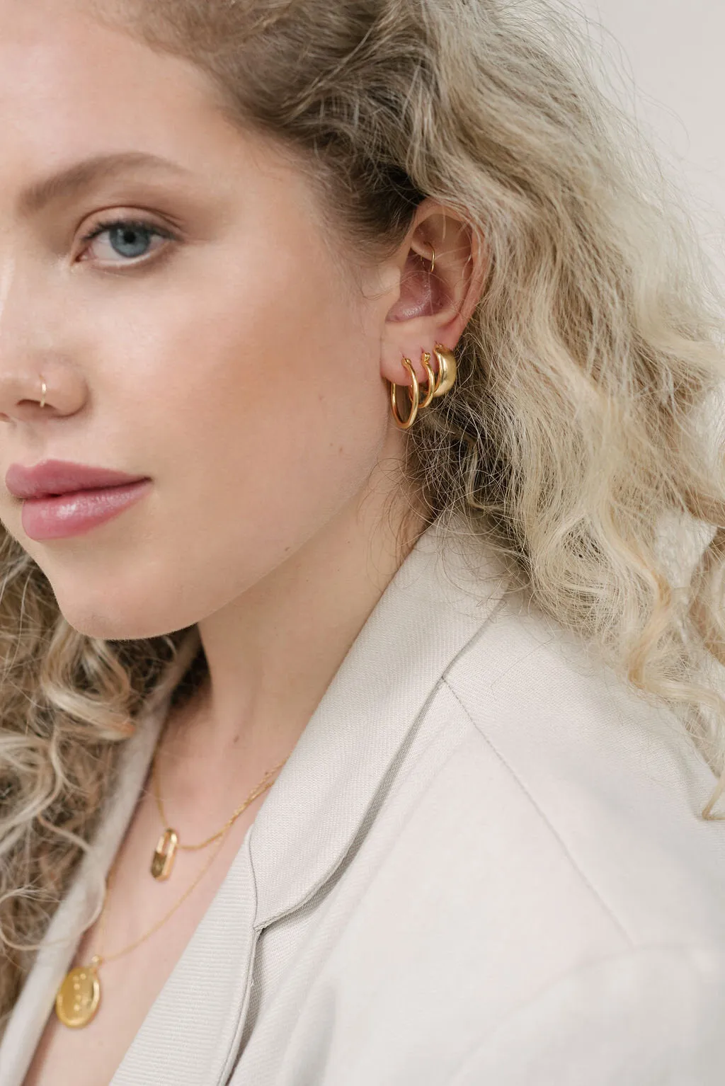 SAMPLE Leo Hoops 20mm Silver sold by Sarah Mulder Jewelry product image thumbnail 2