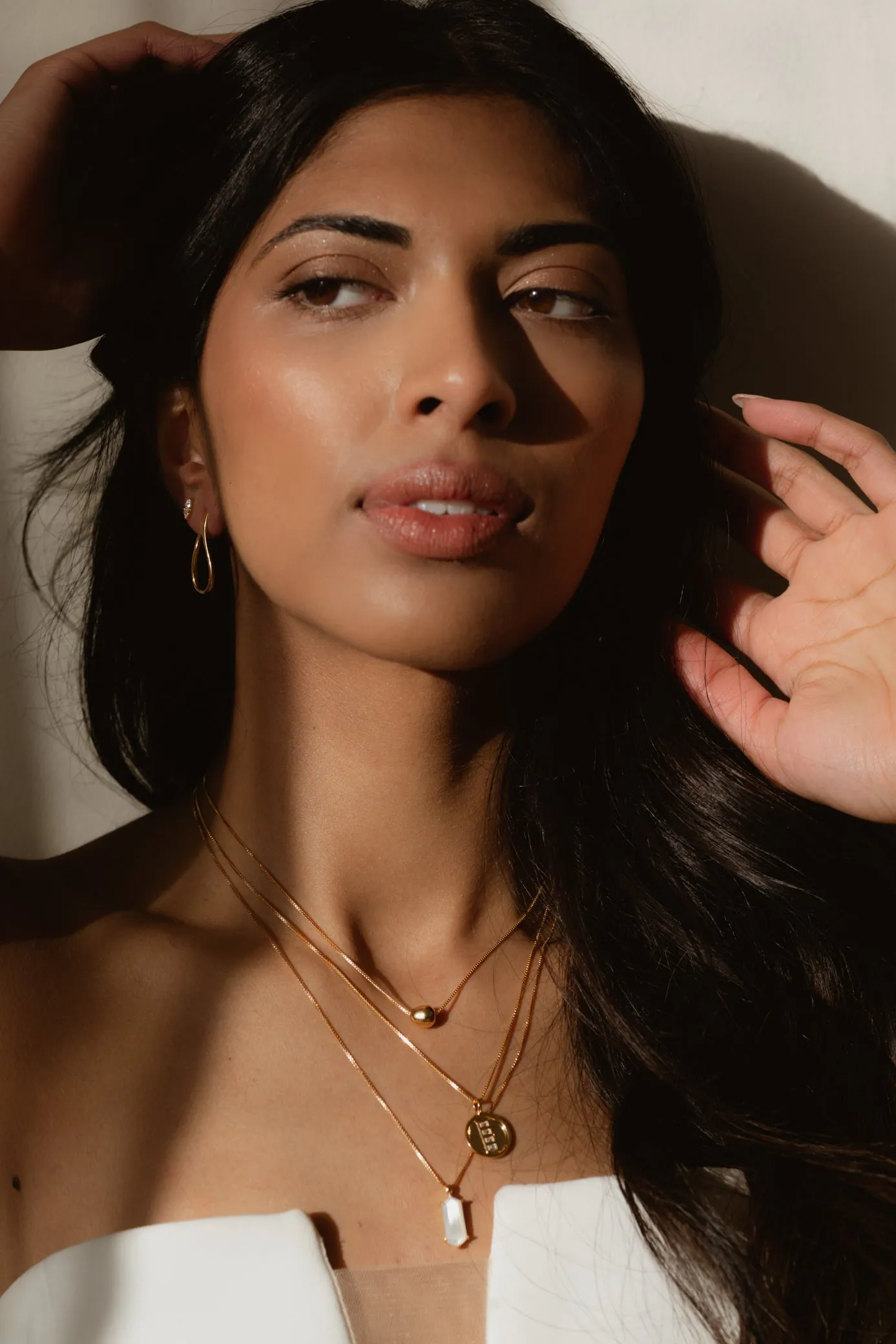 SAMPLE Lang Necklace Pearl Rhodium sold by Sarah Mulder Jewelry product image thumbnail 2